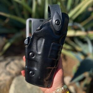 SAFARILAND | Raptor Level II Plus Mid-Ride UBL Holster STX TAC Left Hand 6270-78